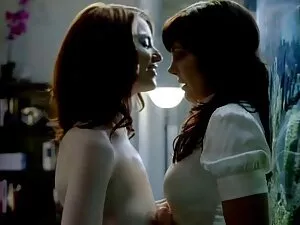 Buku film bokep hot  ...