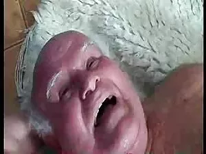 Payudara berambut bo ...