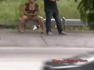 MILF kacau di mejany ...