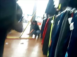 Kurasa ada pesta pri ...